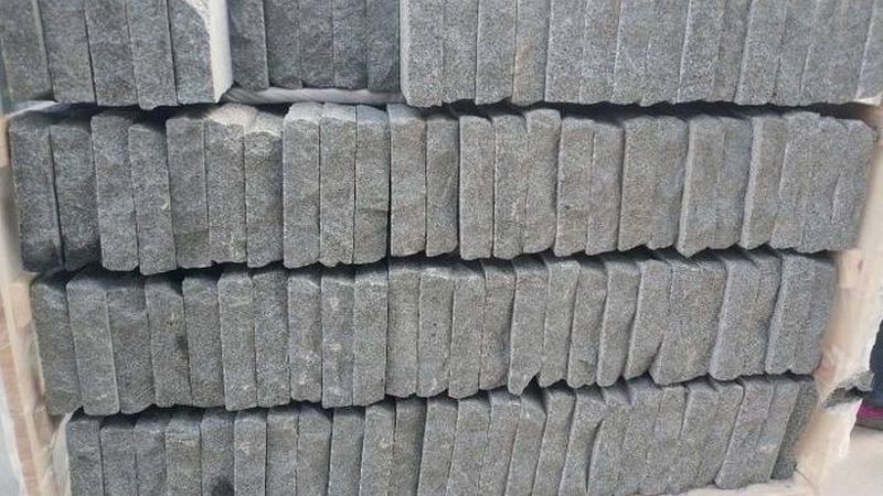 人造石背景墙：如何打造美观耐用的家居空间